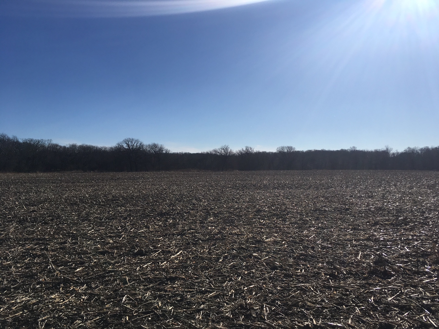 6700 West Dupont Road Morris, IL 60450 - Photo 2 of 3 a view of mountain with lake view