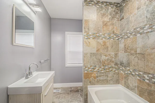 $165,000 | 352 Hillside Avenue, Jackson, MI 49203