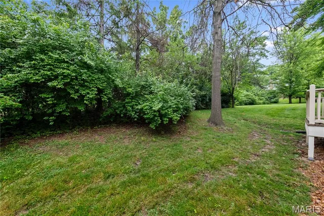 $209,900 | 12107 Autumn Lakes Drive, Maryland Heights, MO 63043