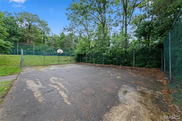 $209,900 | 12107 Autumn Lakes Drive, Maryland Heights, MO 63043