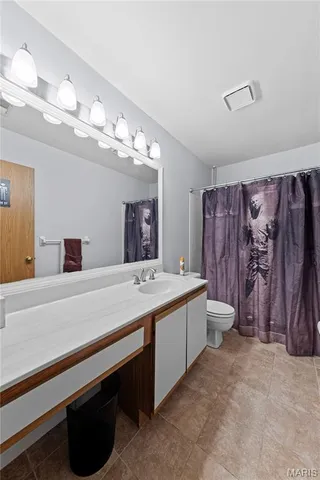 $209,900 | 12107 Autumn Lakes Drive, Maryland Heights, MO 63043