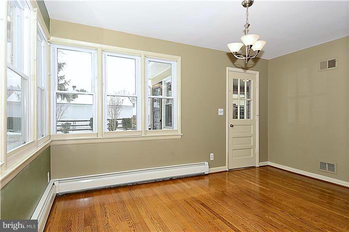 807 Jackson Road Silver Spring, MD 20904 - Photo 8 of 29 Dining Room