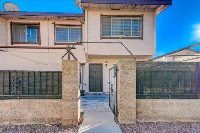 $1,500 | 4339 Spencer Street, Unit 15, Las Vegas, NV 89119