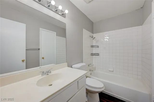 $1,500 | 4339 Spencer Street, Unit 15, Las Vegas, NV 89119