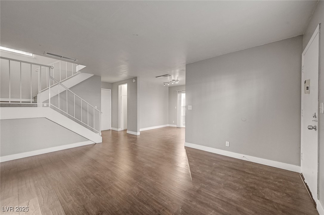 4339 Spencer Street, Unit 15 Las Vegas, NV 89119 - Photo 9 of 35