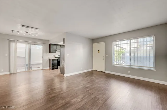 $1,500 | 4339 Spencer Street, Unit 15, Las Vegas, NV 89119