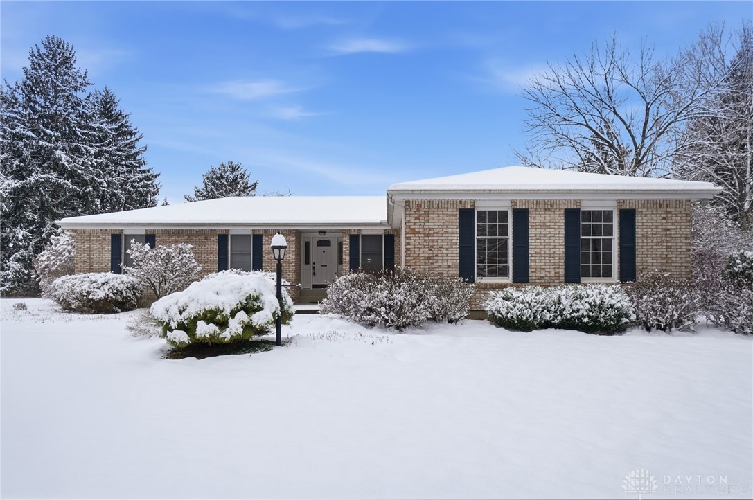 2763 Ferry Road Bellbrook, OH 45305 - Photo 2 of 52