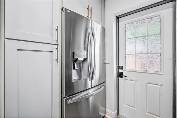 $2,500 | 779 12th Avenue North, St. Petersburg, FL 33701