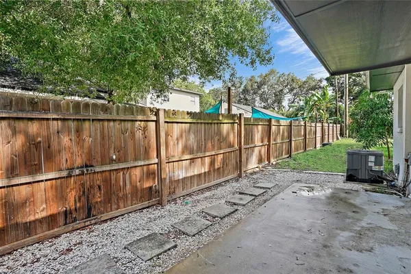 $2,500 | 779 12th Avenue North, St. Petersburg, FL 33701