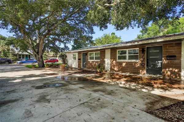 $2,500 | 779 12th Avenue North, St. Petersburg, FL 33701