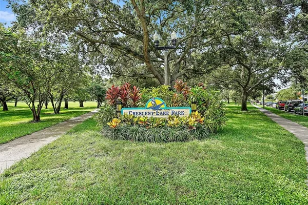 $2,500 | 779 12th Avenue North, St. Petersburg, FL 33701