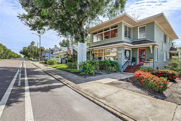 $2,500 | 779 12th Avenue North, St. Petersburg, FL 33701