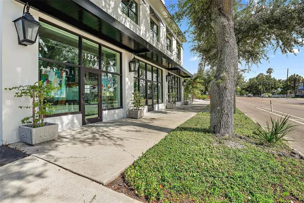 $2,500 | 779 12th Avenue North, St. Petersburg, FL 33701