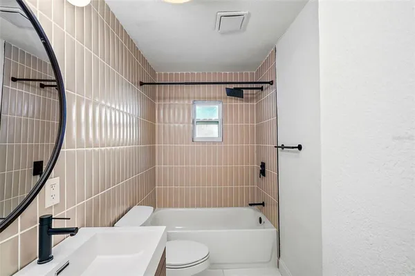 $2,500 | 779 12th Avenue North, St. Petersburg, FL 33701