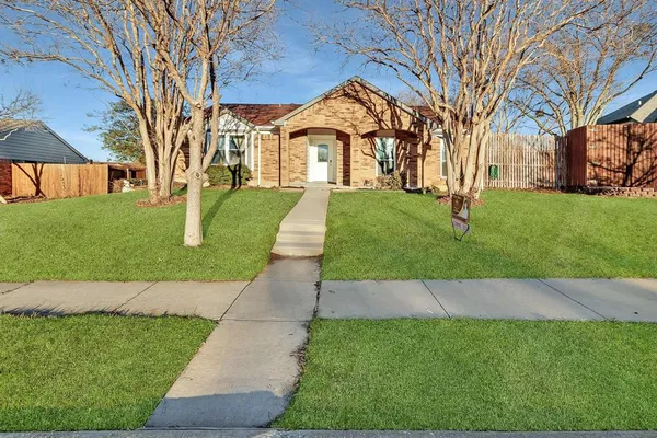 $2,400 | 246 Pinyon Lane, Coppell, TX 75019