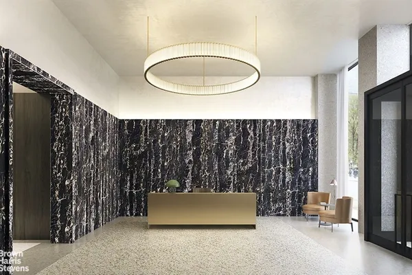$2,100,000 | 16 West 40th Street, Unit 21D | Bryant Park