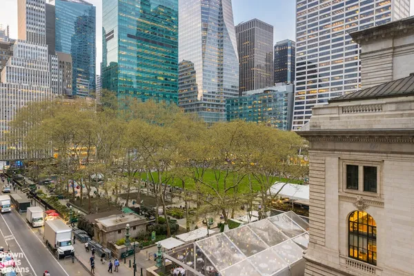 $2,100,000 | 16 West 40th Street, Unit 21D | Bryant Park