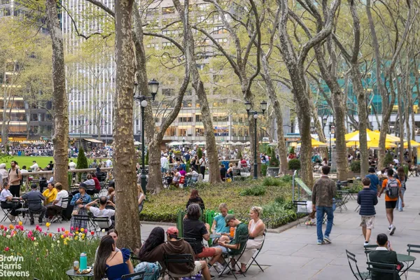 $2,100,000 | 16 West 40th Street, Unit 21D | Bryant Park