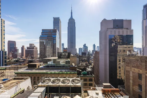 $2,100,000 | 16 West 40th Street, Unit 21D | Bryant Park