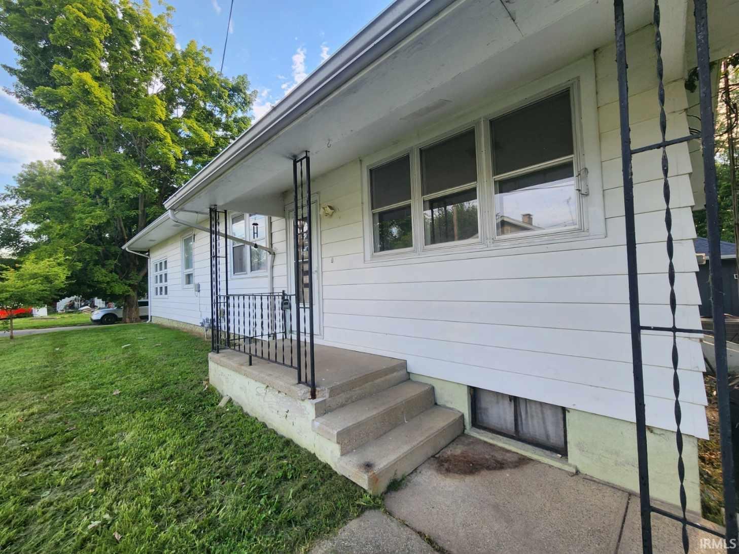 302 West 7th Street Bicknell, IN 47512 - Photo 4 of 26