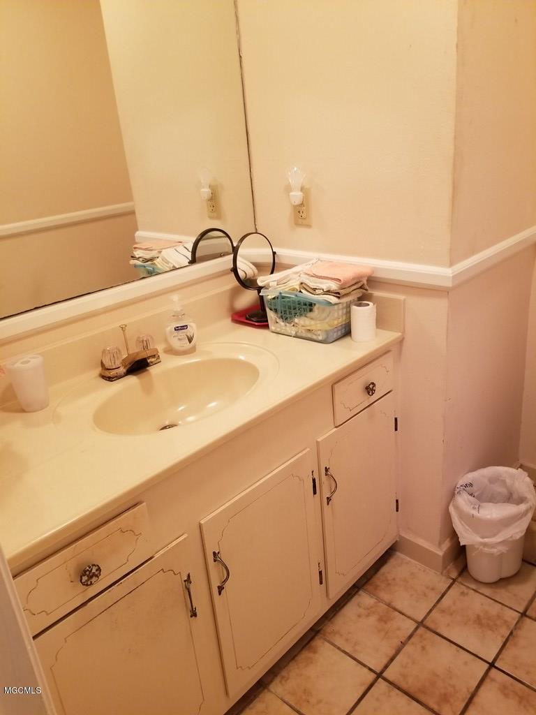 76 Rayburn Road Carriere, MS 39426 - Photo 19 of 29 BATHROOM #2