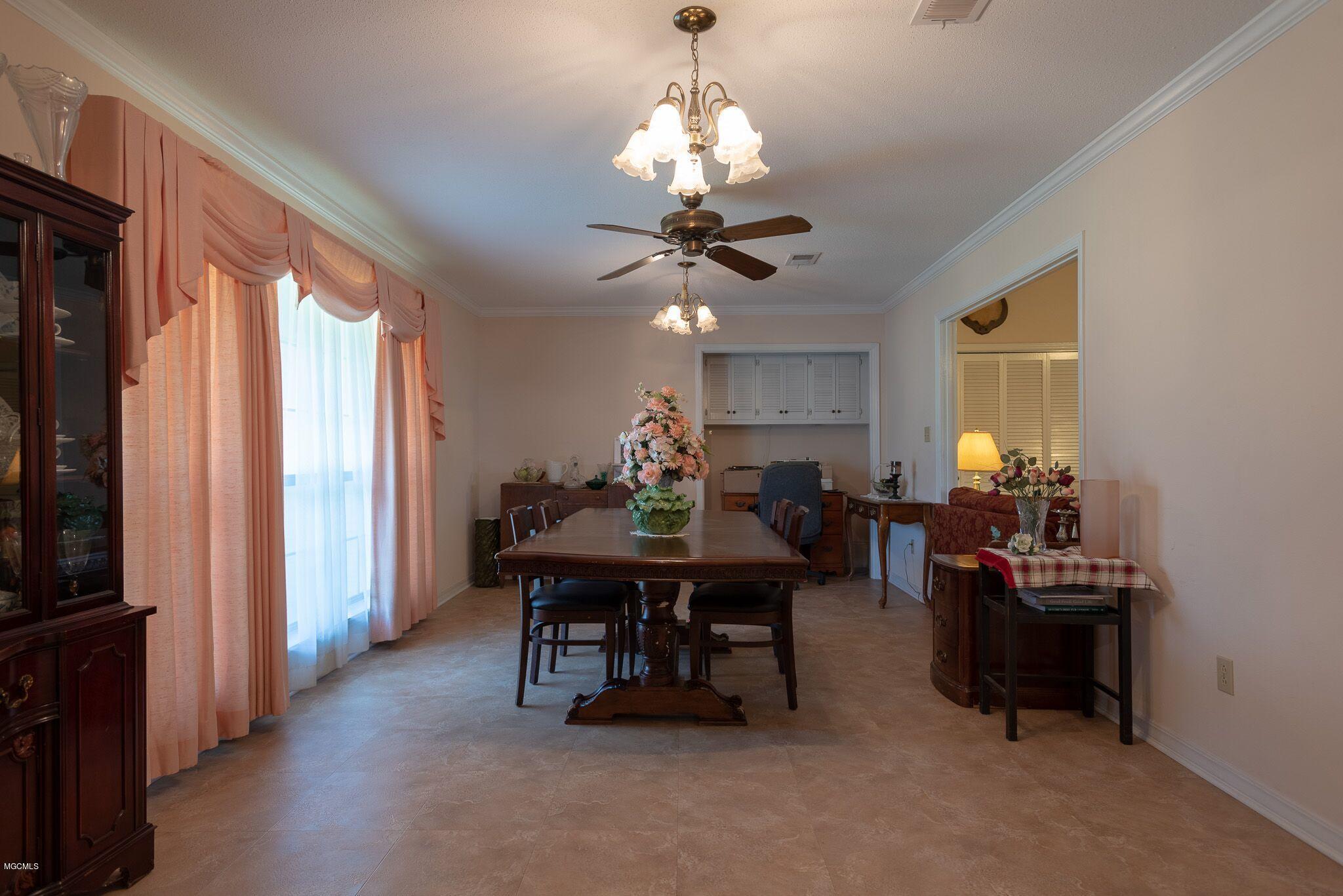 76 Rayburn Road Carriere, MS 39426 - Photo 10 of 29 DINING ROOM