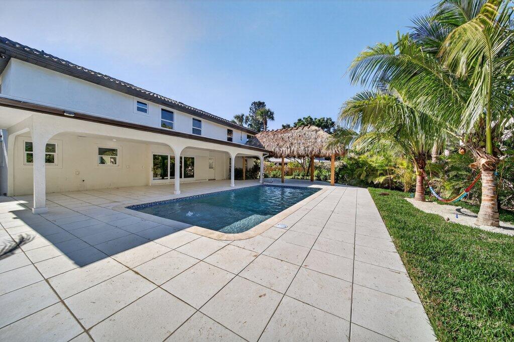 37 East High Point Road Sewall's Point, FL 34996 - Photo 43 of 55 pool4.jpg-SMALL