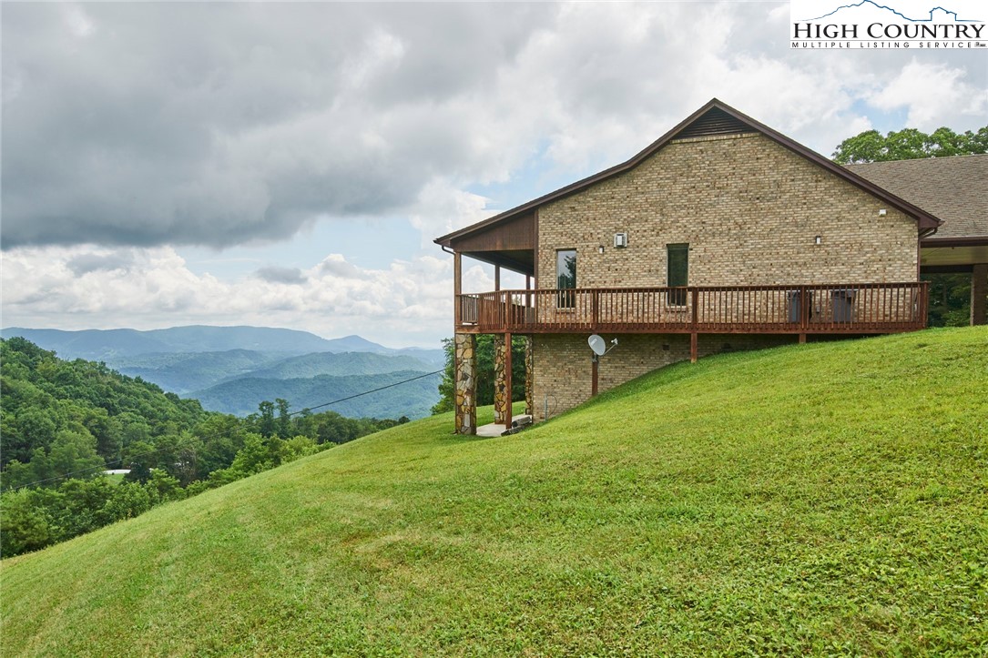 668 Pigeon Roost Road Banner Elk, NC 28604 - Photo 39 of 48 Gallery Image 39