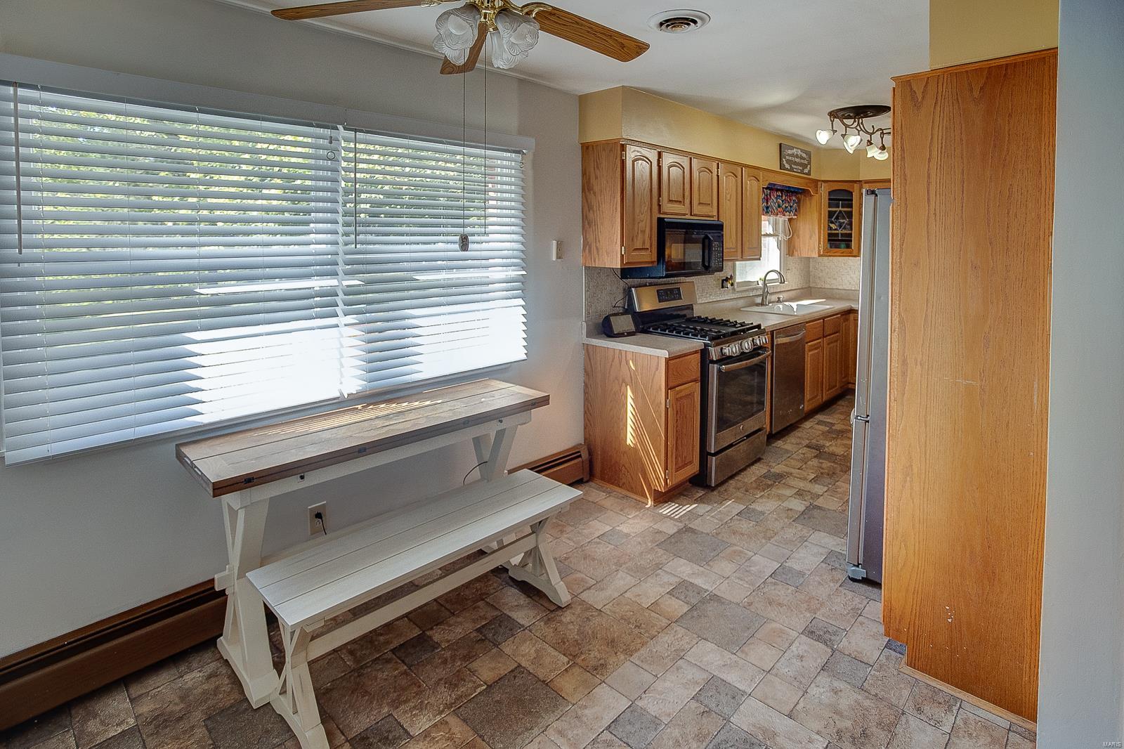 2203 Motel Road Highland, IL 62249 - Photo 21 of 52
