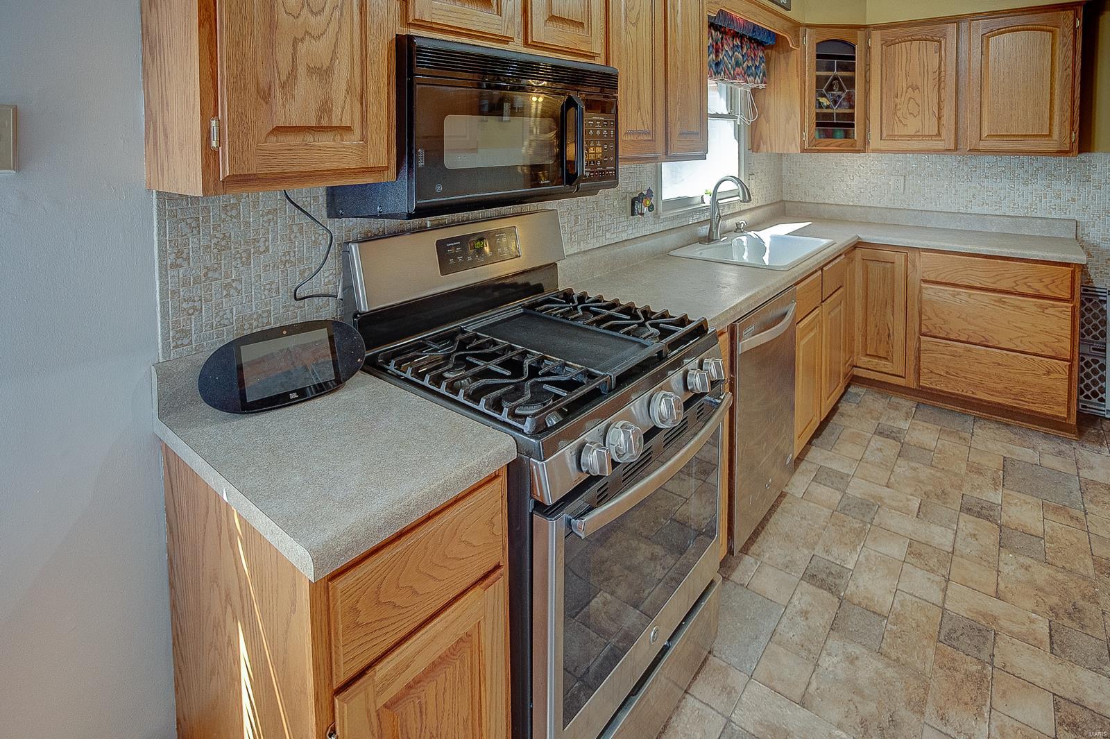 2203 Motel Road Highland, IL 62249 - Photo 25 of 52