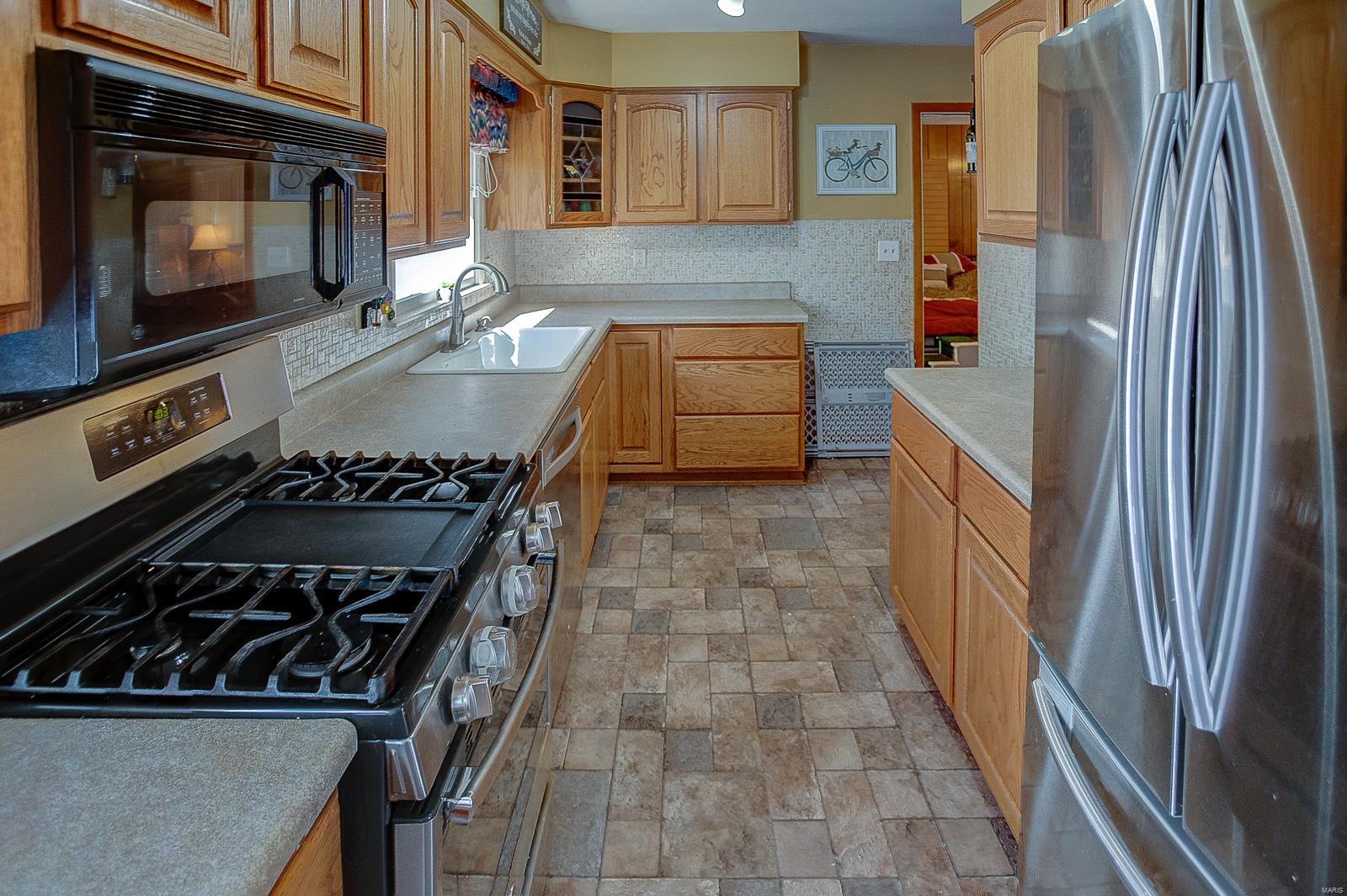2203 Motel Road Highland, IL 62249 - Photo 26 of 52