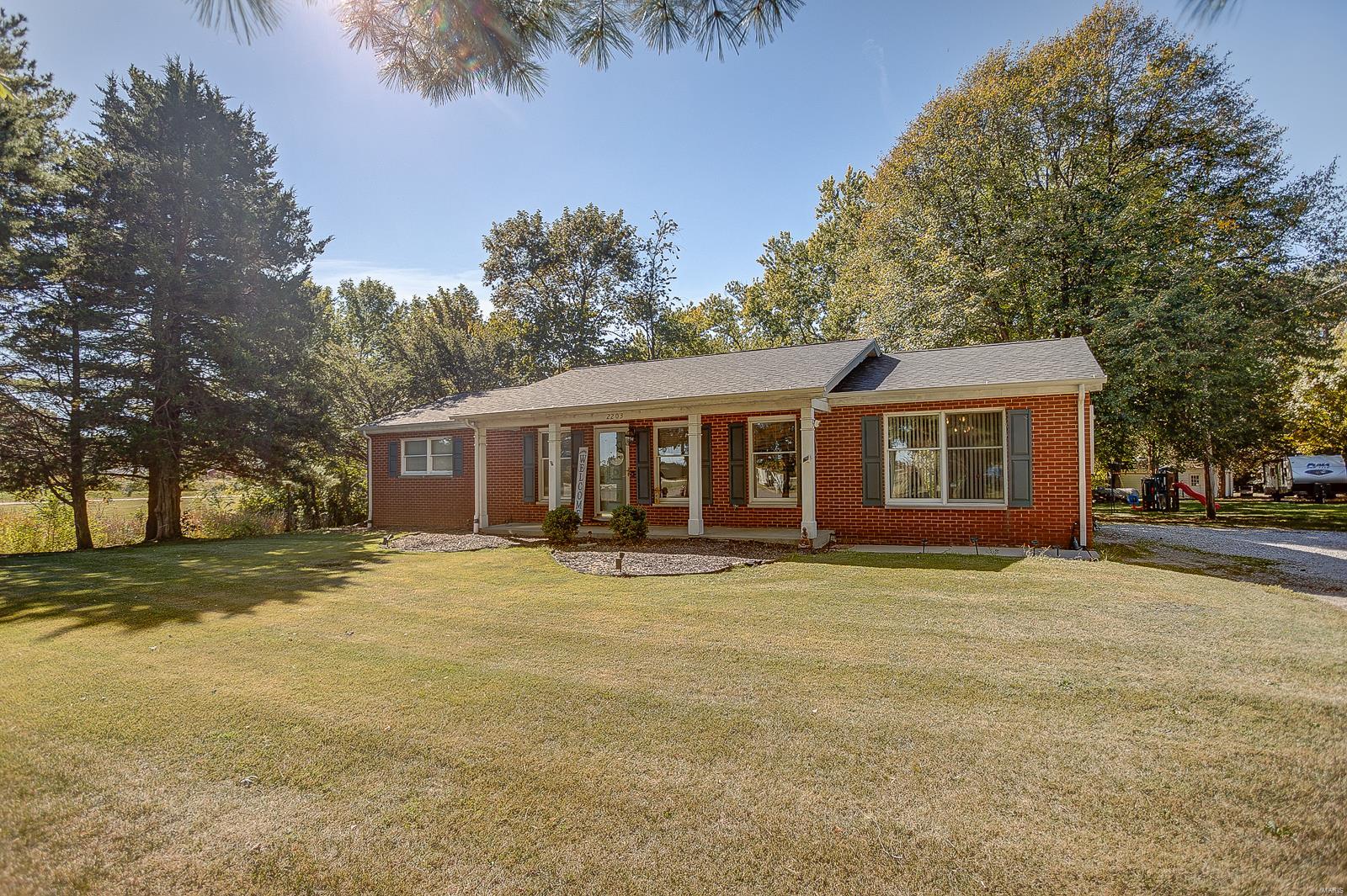 2203 Motel Road Highland, IL 62249 - Photo 5 of 52