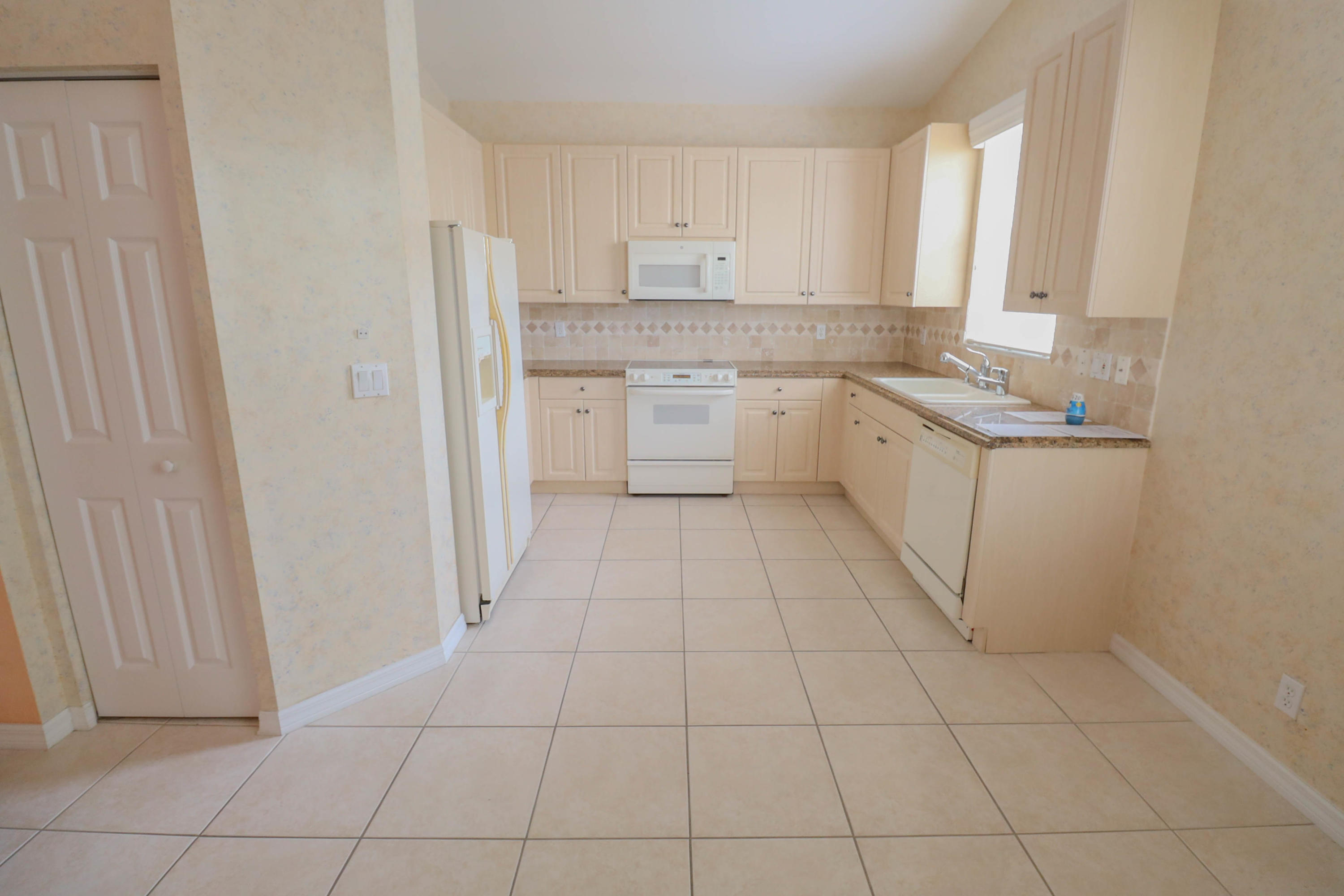 6179 Caladium Road Delray Beach, FL 33484 - Photo 18 of 41 2G1A1940