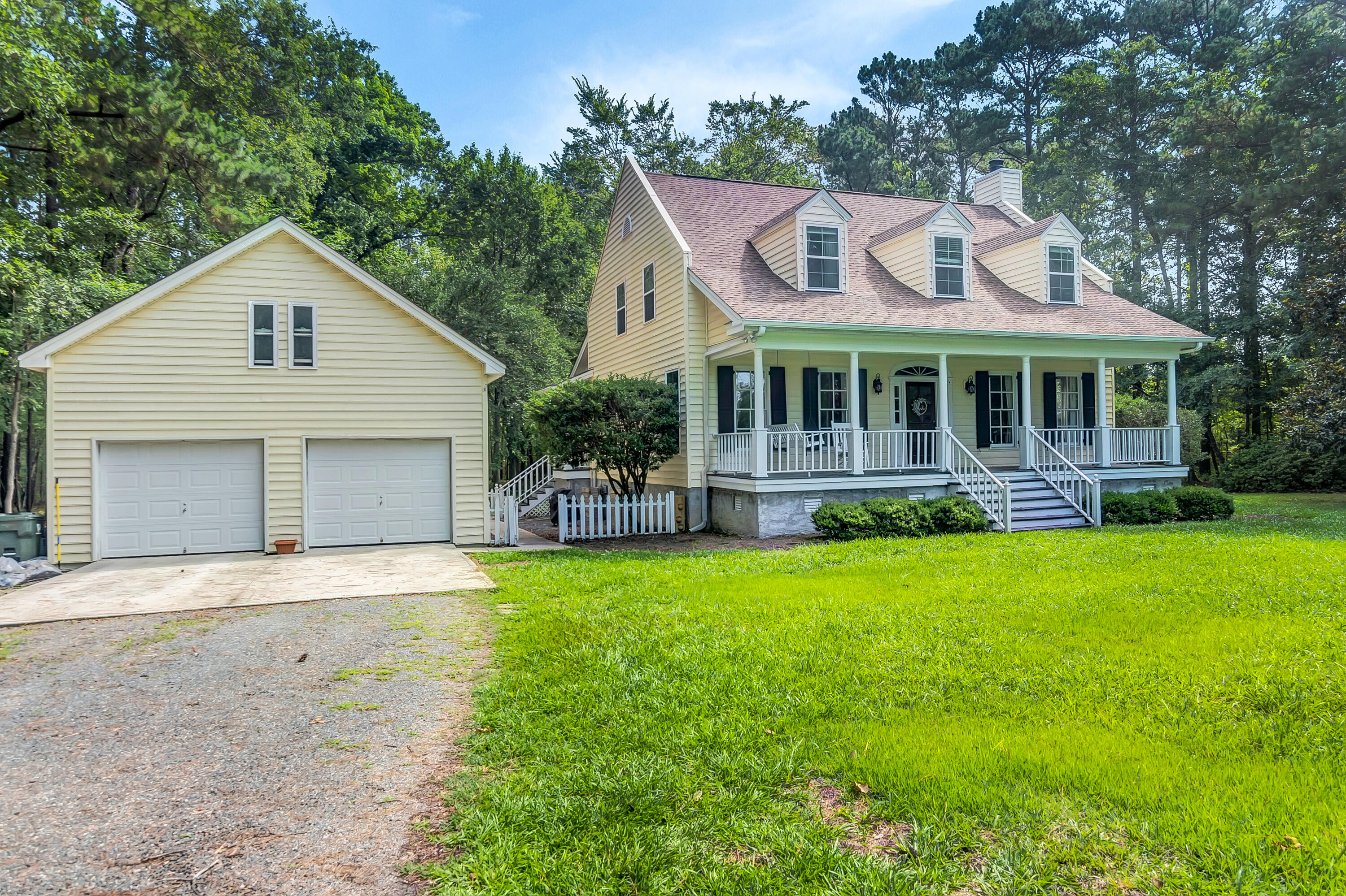 1342 Wildgame Road Summerville, SC 29486 - Photo 3 of 50 DSC07012