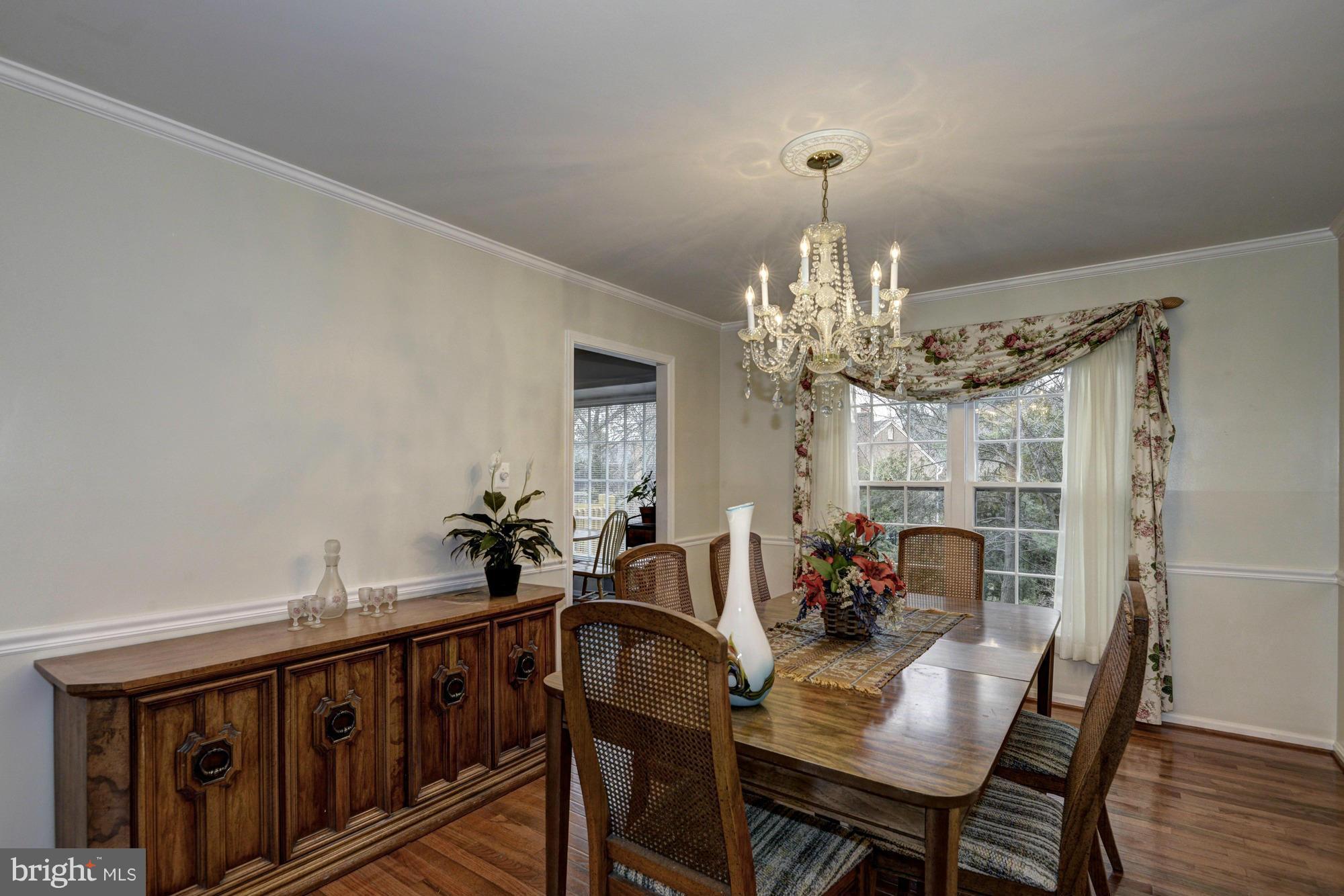 26 Treworthy Road Gaithersburg, MD 20878 - Photo 8 of 29 Dining Room