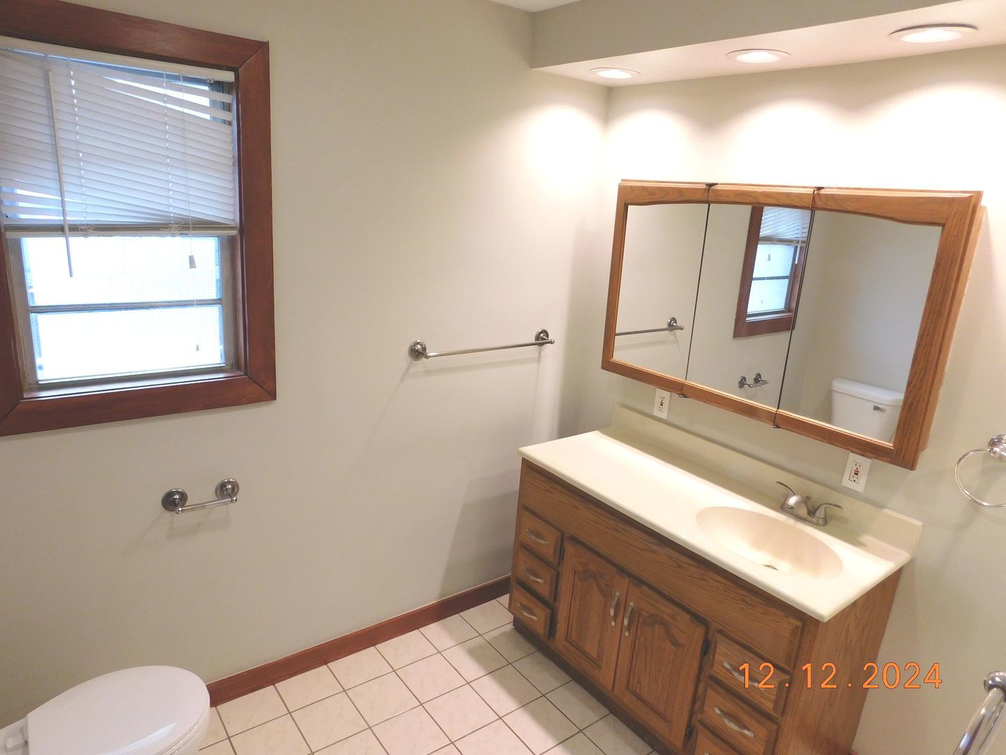 2570 Plainfield Road Joliet, IL 60435 - Photo 13 of 27 Gallery Image 13