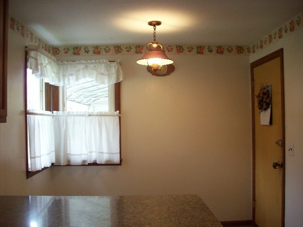39 Pinebrook Drive Springfield, MA 01129 - Photo 4 of 16 Gallery Image 4