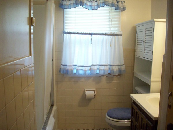 39 Pinebrook Drive Springfield, MA 01129 - Photo 8 of 16 Gallery Image 8