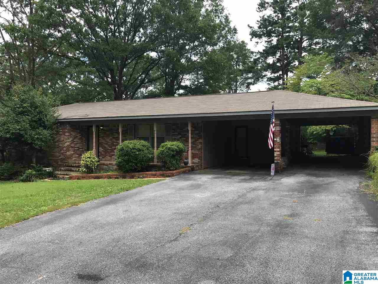 911 Pinewood Lane Sylacauga, AL 35150 - Photo 1 of 6