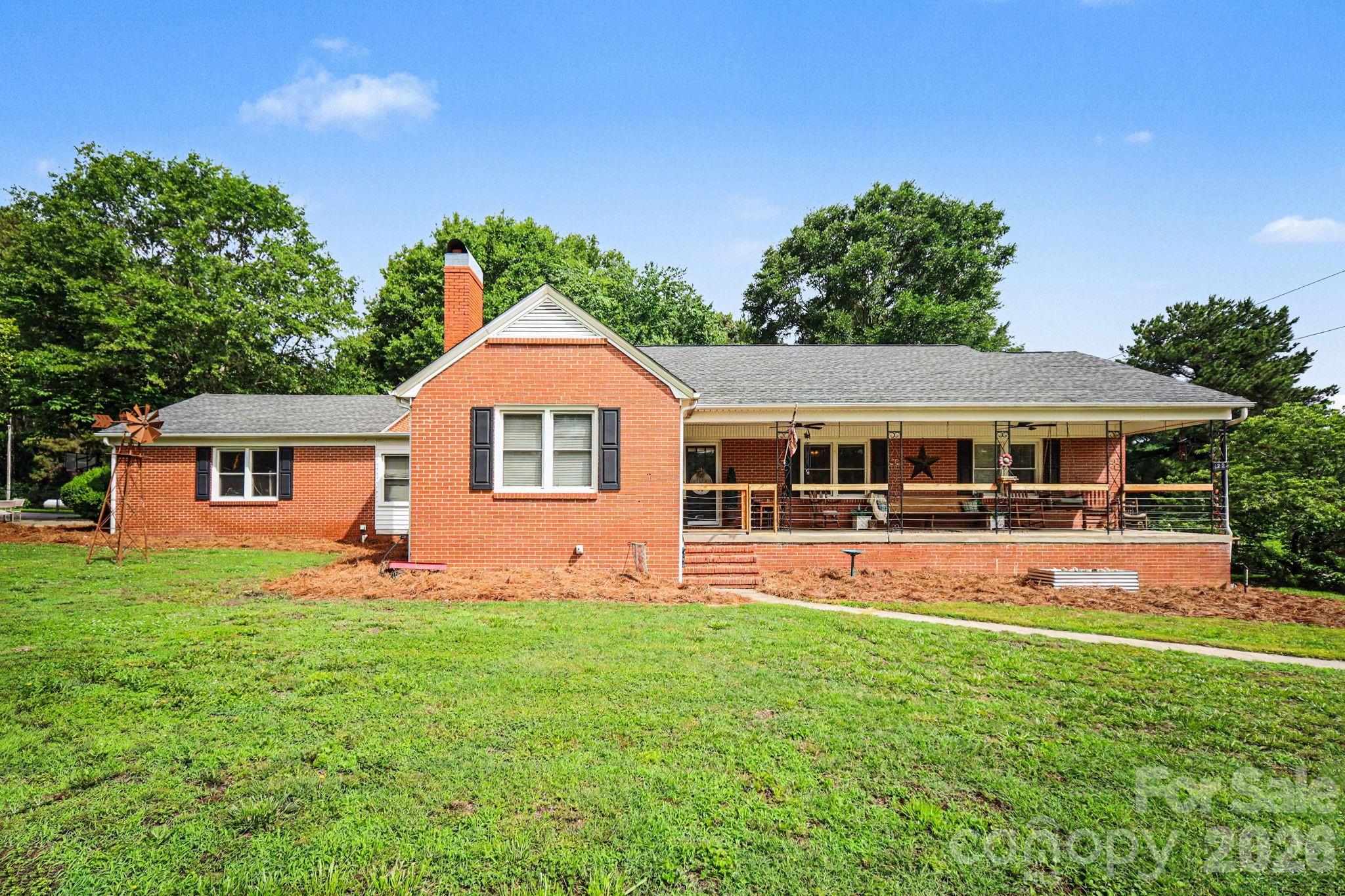 1224 Petes Road Lincolnton, NC 28092 - Photo 2 of 29