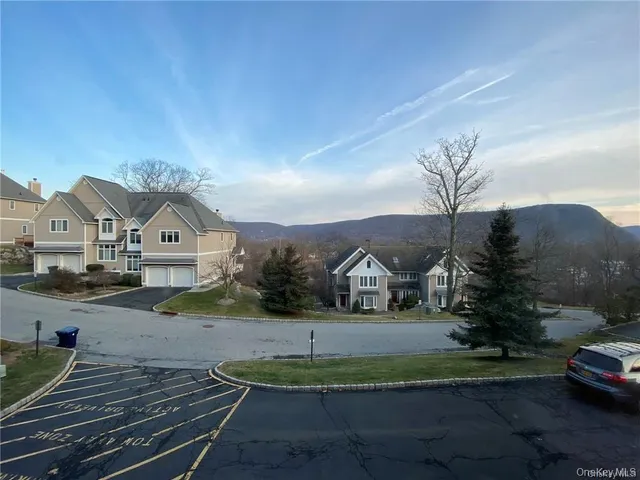 a view of house with street