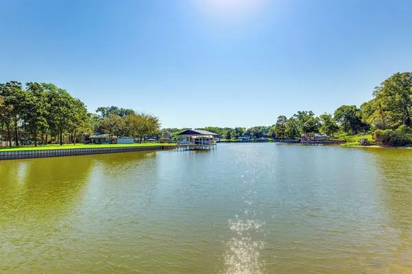 $2,200 | 7110 Apache Circle, Mabank, TX 75156