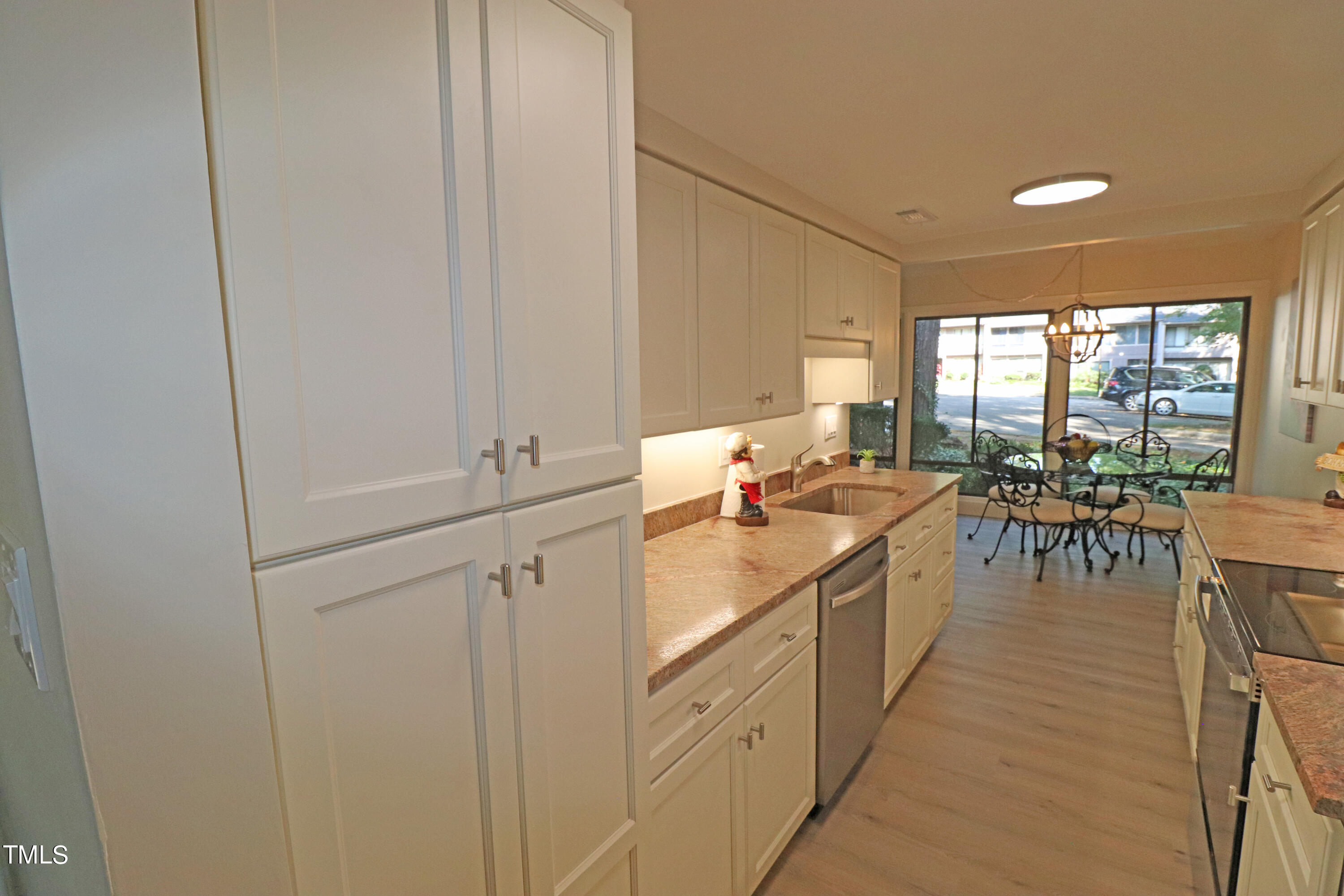 1716 Quail Ridge Road Raleigh, NC 27609 - Photo 11 of 39 IMG_9935e