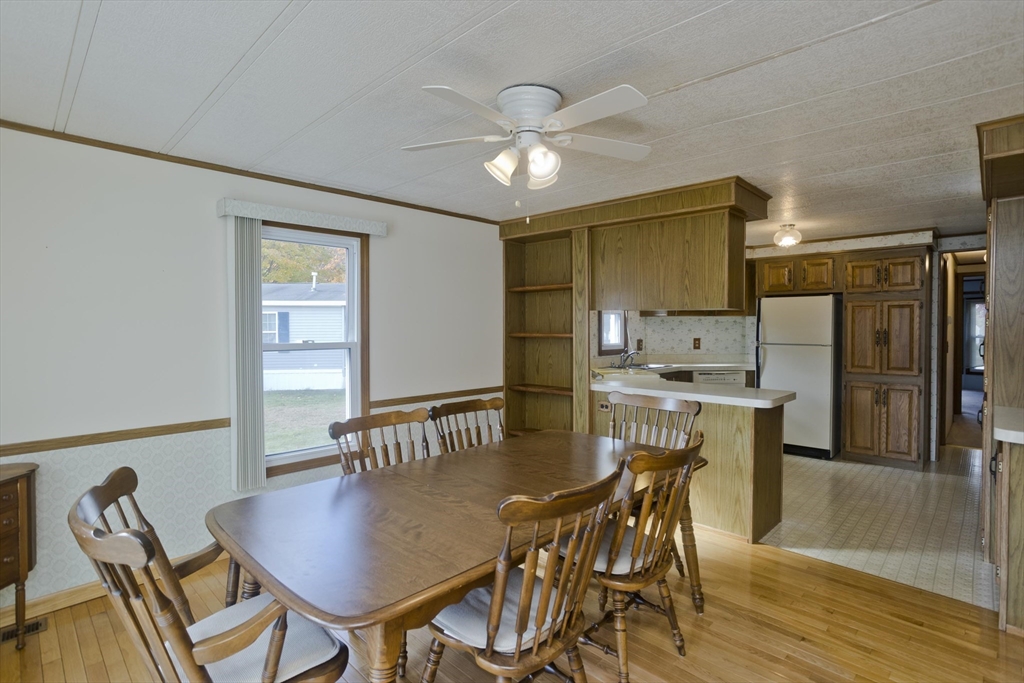 3 Annie's Way West Springfield, MA 01089 - Photo 11 of 36