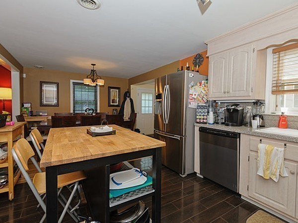 133 Rosemary Road Dedham, MA 02026 - Photo 6 of 24 Gallery Image 6