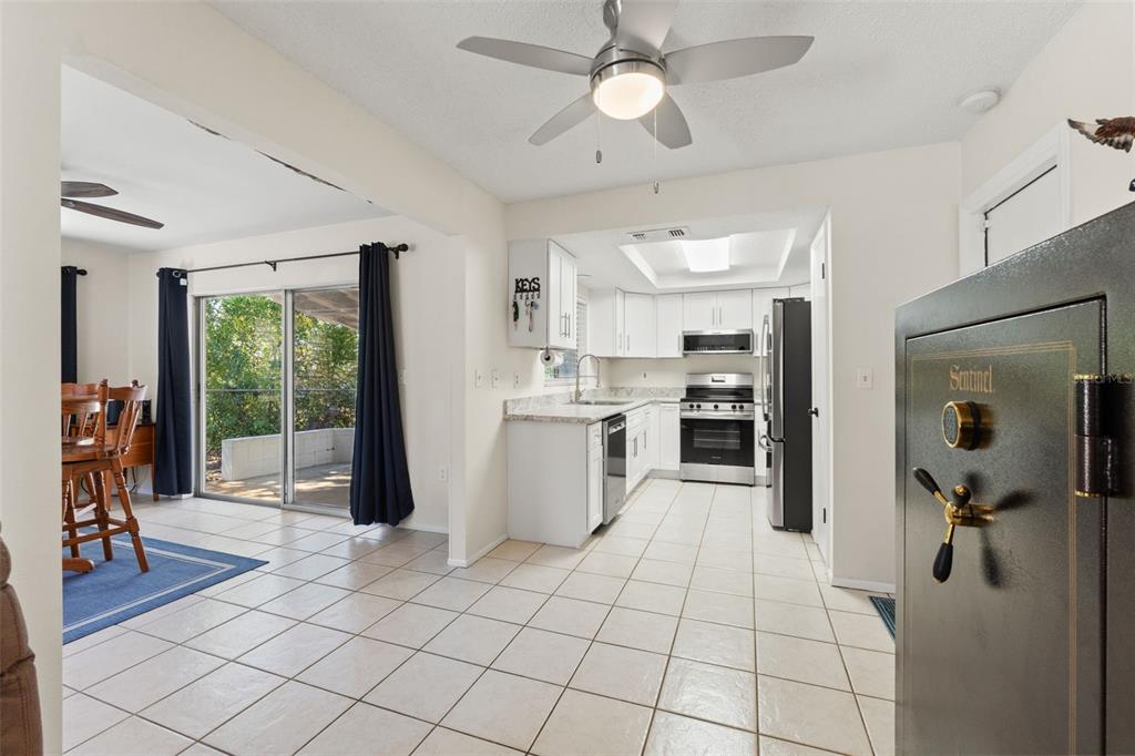 4438 Sail Drive New Port Richey, FL 34652 - Photo 12 of 36