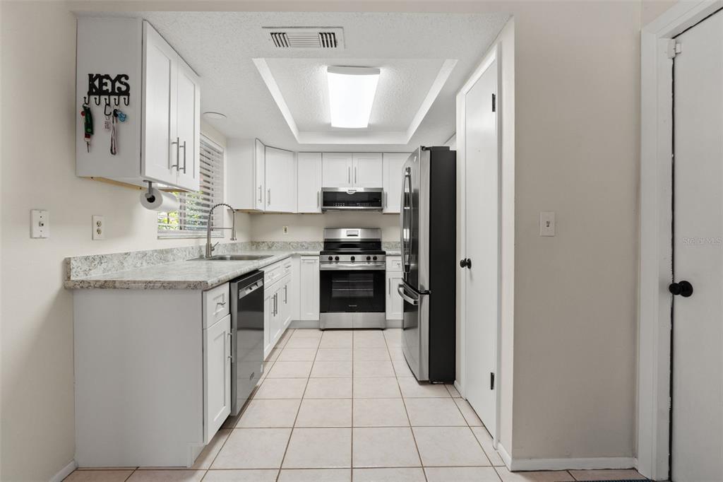 4438 Sail Drive New Port Richey, FL 34652 - Photo 13 of 36