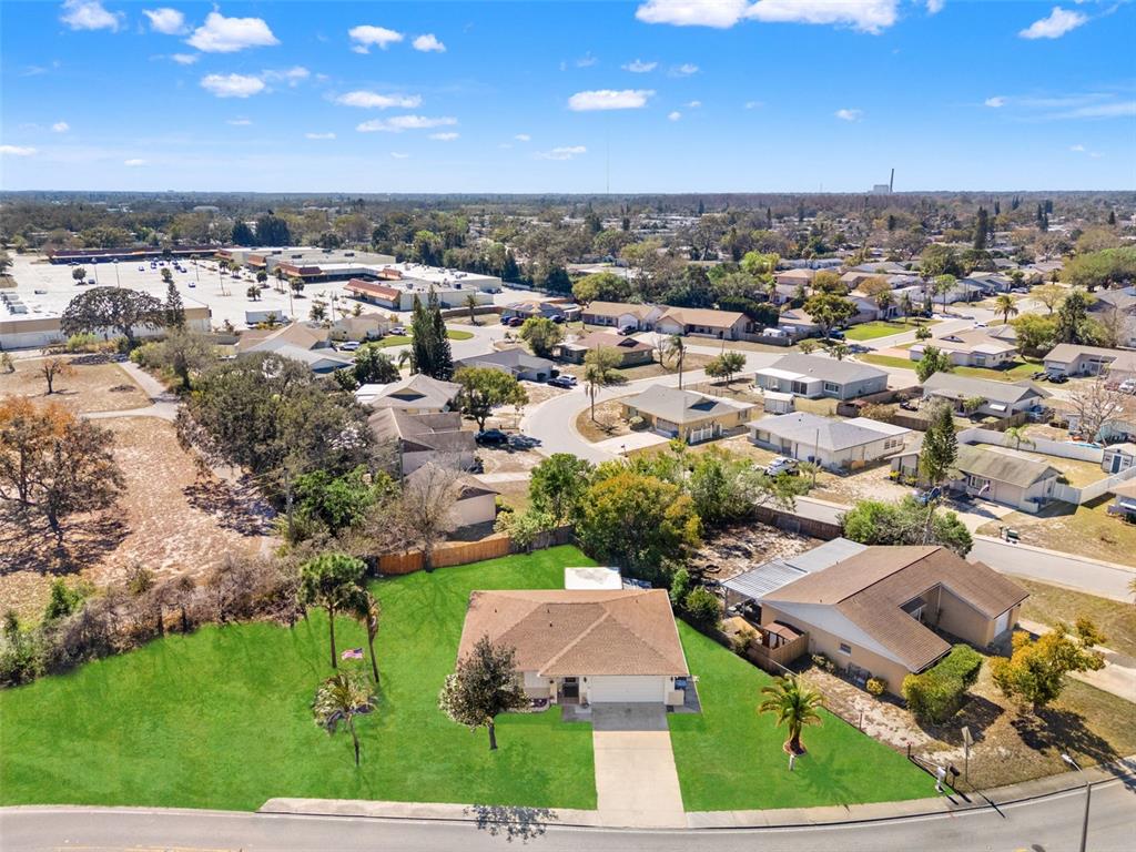 4438 Sail Drive New Port Richey, FL 34652 - Photo 5 of 36