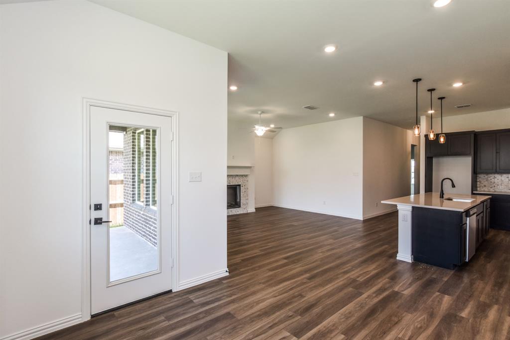 508 Virginia Way Princeton, TX 75407 - Photo 8 of 19