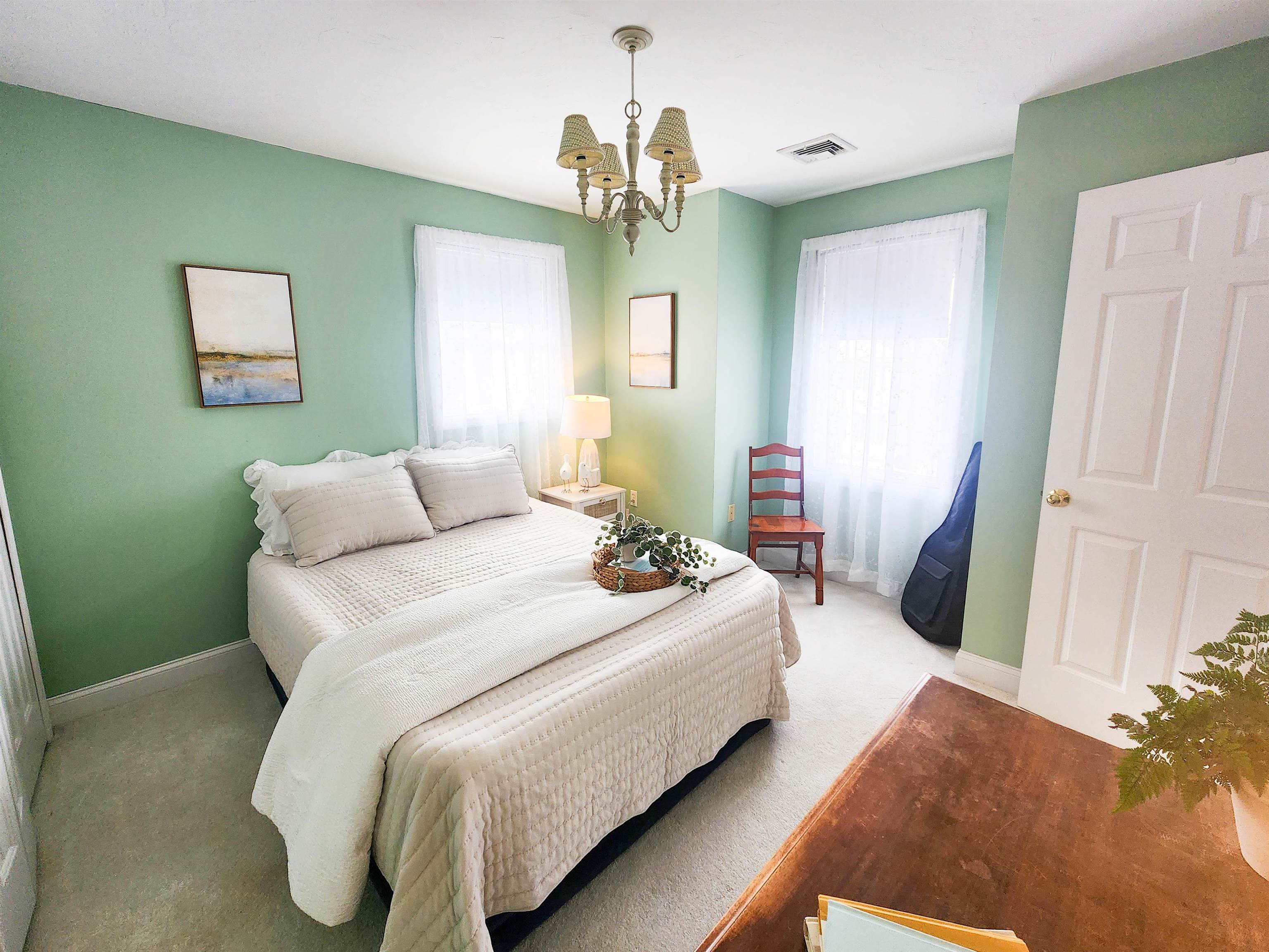 36 Wyman Street Hillsborough, NH 03244 - Photo 21 of 27